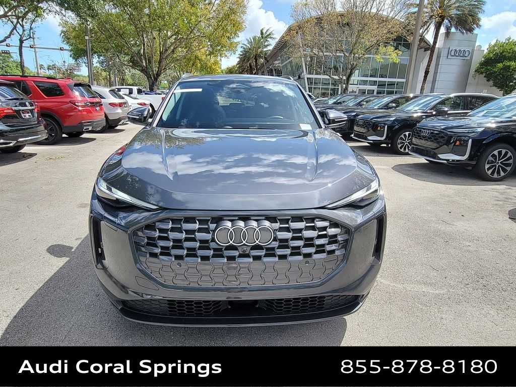 Thumbnail: 2025 Audi Q5 - 3