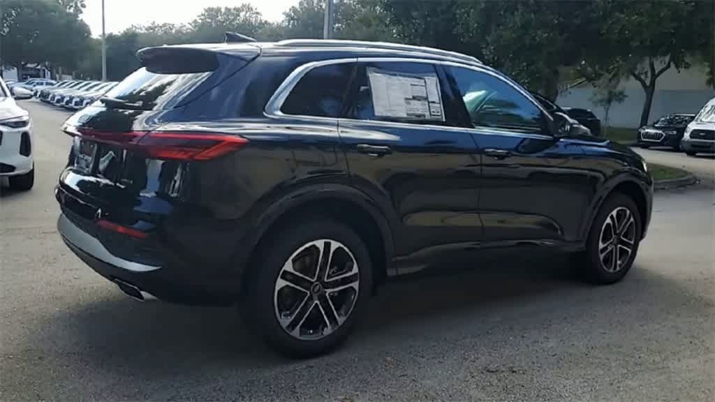 Thumbnail: 2025 Audi Q5 - 8