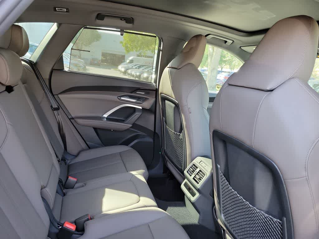 Thumbnail: 2025 Audi Q5 - 21