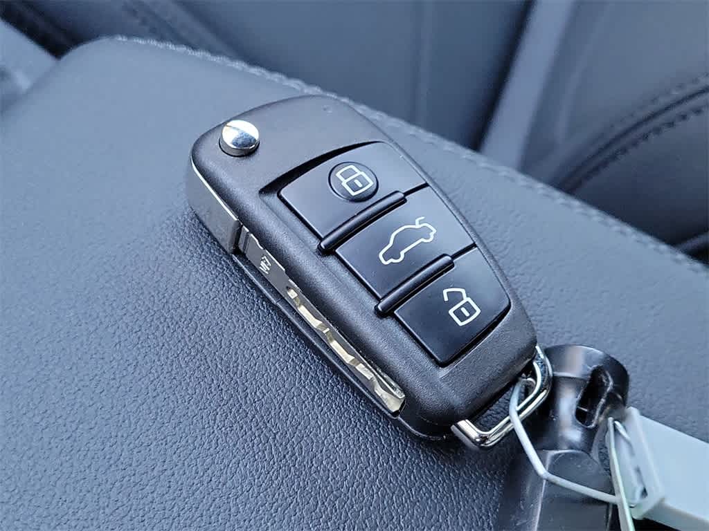 Thumbnail: 2025 Audi Q3 - 28