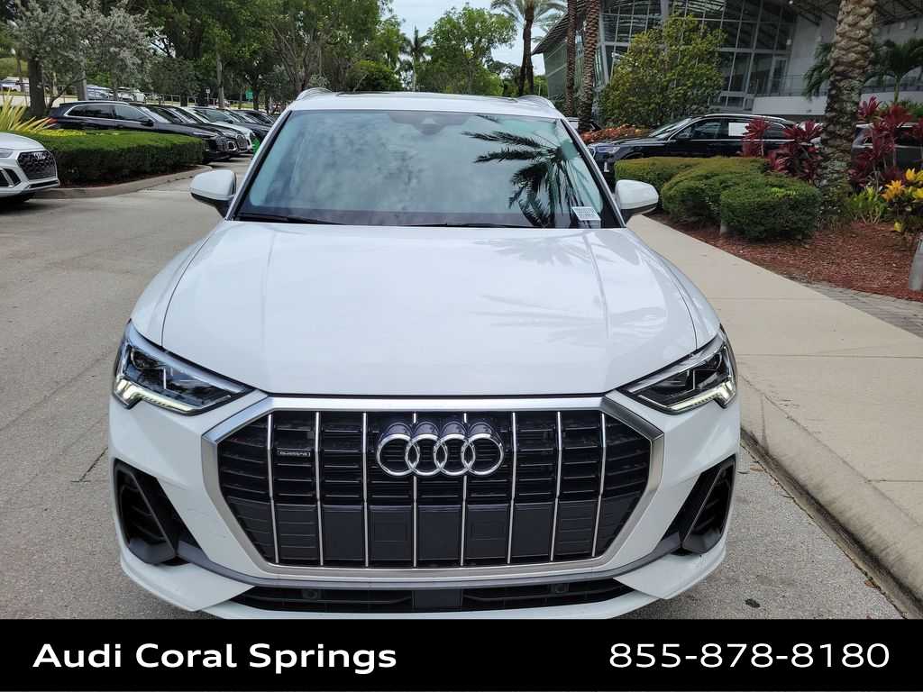 Thumbnail: 2025 Audi Q3 - 13