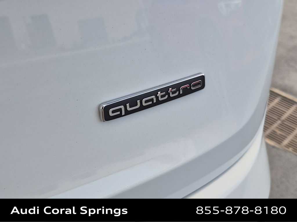 Thumbnail: 2023 Audi Q7 - 11