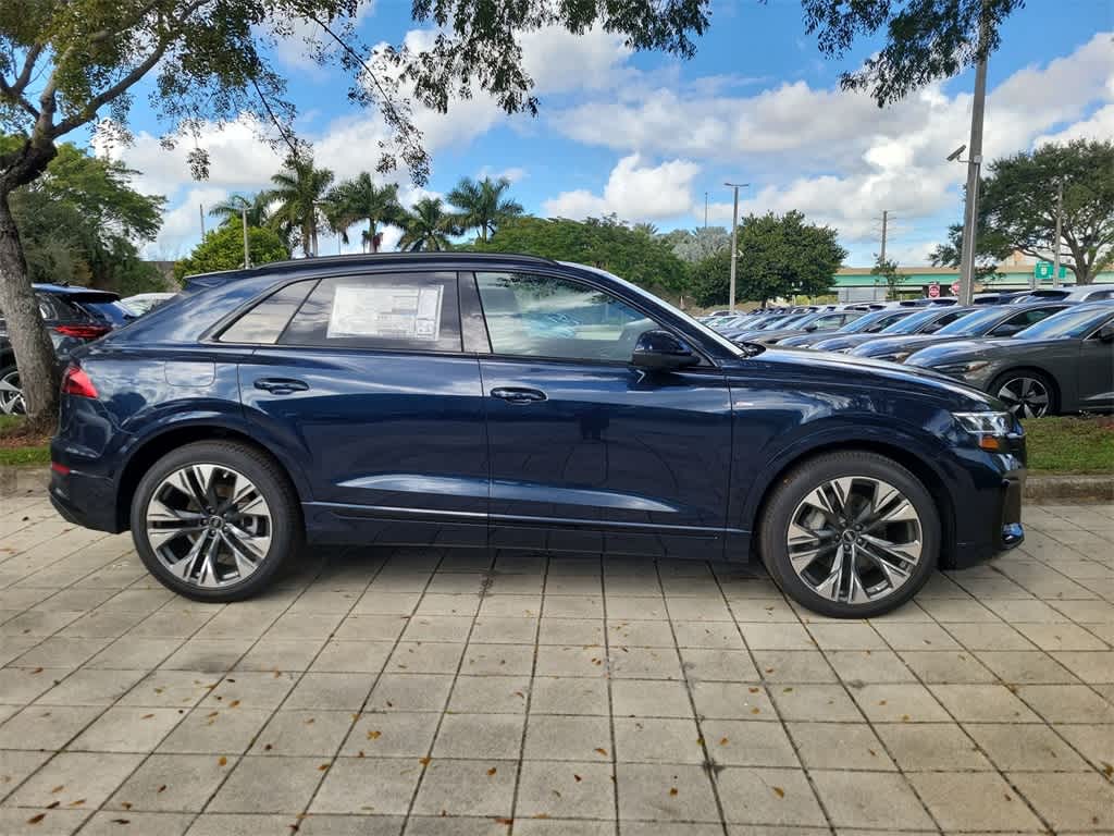 Thumbnail: 2026 Audi Q8 - 9