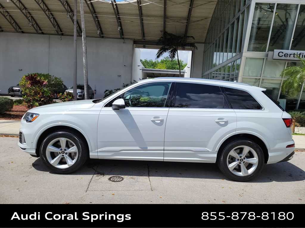 Thumbnail: 2023 Audi Q7 - 11