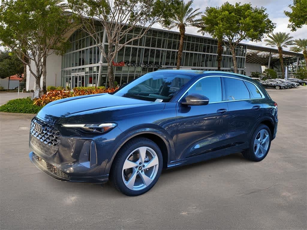 Thumbnail: 2025 Audi Q5 - 1