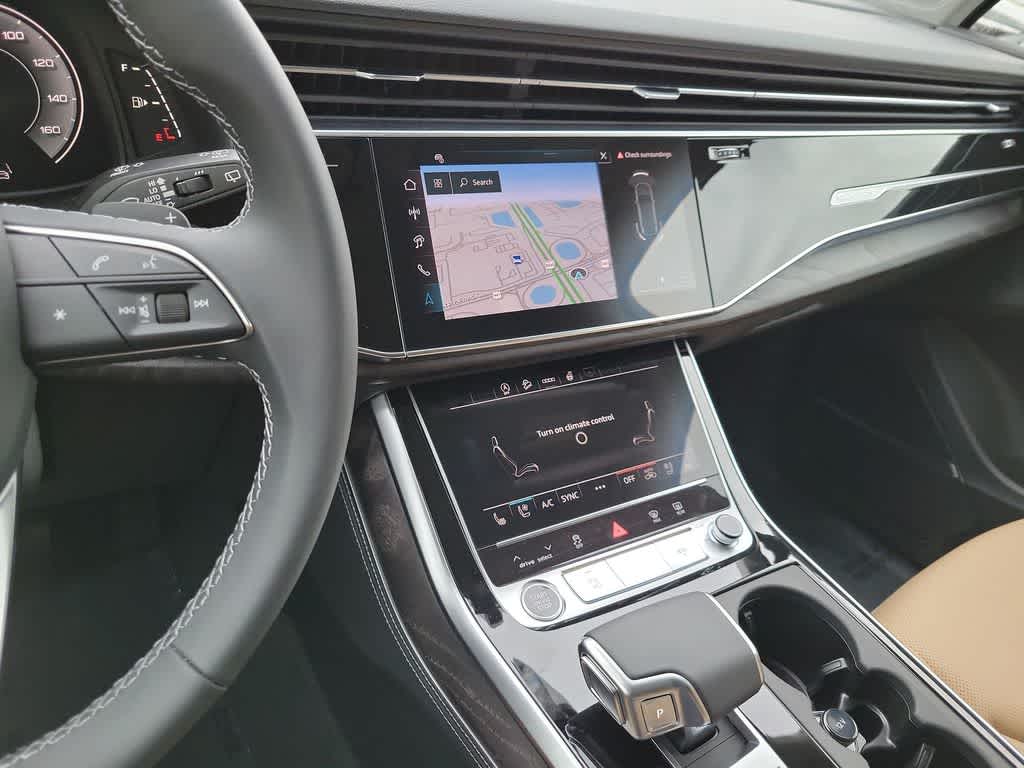Thumbnail: 2026 Audi Q7 - 16