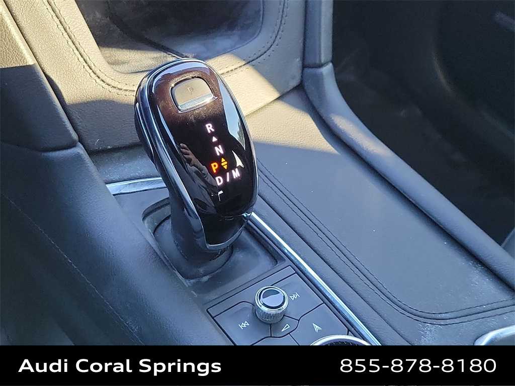 Thumbnail: 2023 Cadillac XT5 - 25