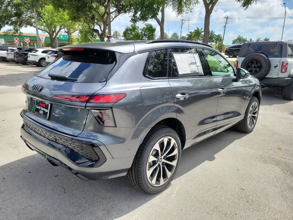 Thumbnail: 2026 Audi Q3 - 8