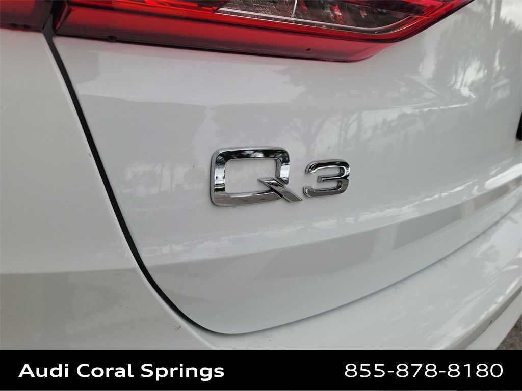 Thumbnail: 2023 Audi Q3 - 15