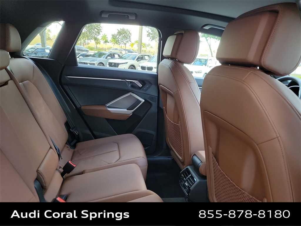 Thumbnail: 2025 Audi Q3 - 13