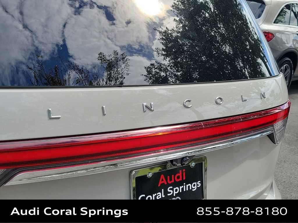 Thumbnail: 2023 Lincoln Aviator - 15