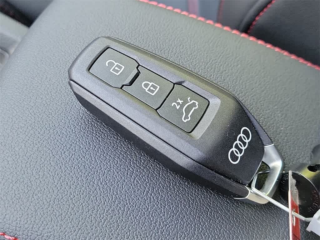 Thumbnail: 2025 Audi Q3 - 28