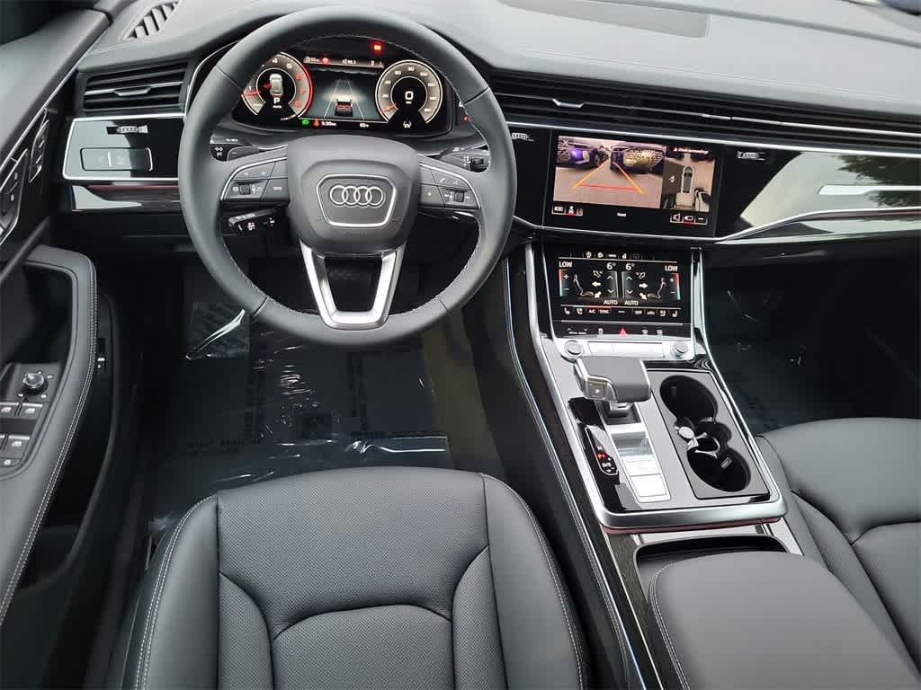 Thumbnail: 2026 Audi Q8 - 18