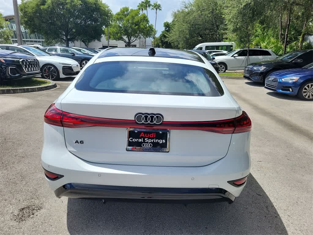 Thumbnail: 2025 Audi e-tron S - 7