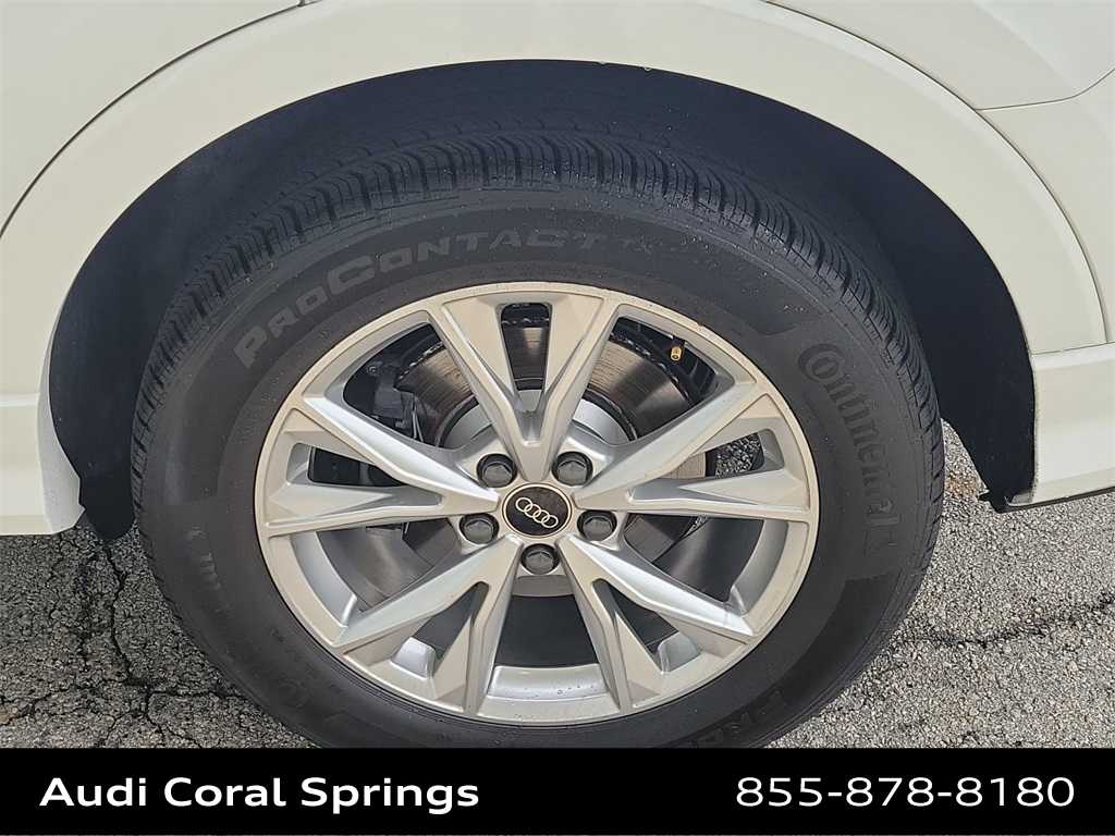 Thumbnail: 2023 Audi Q3 - 16