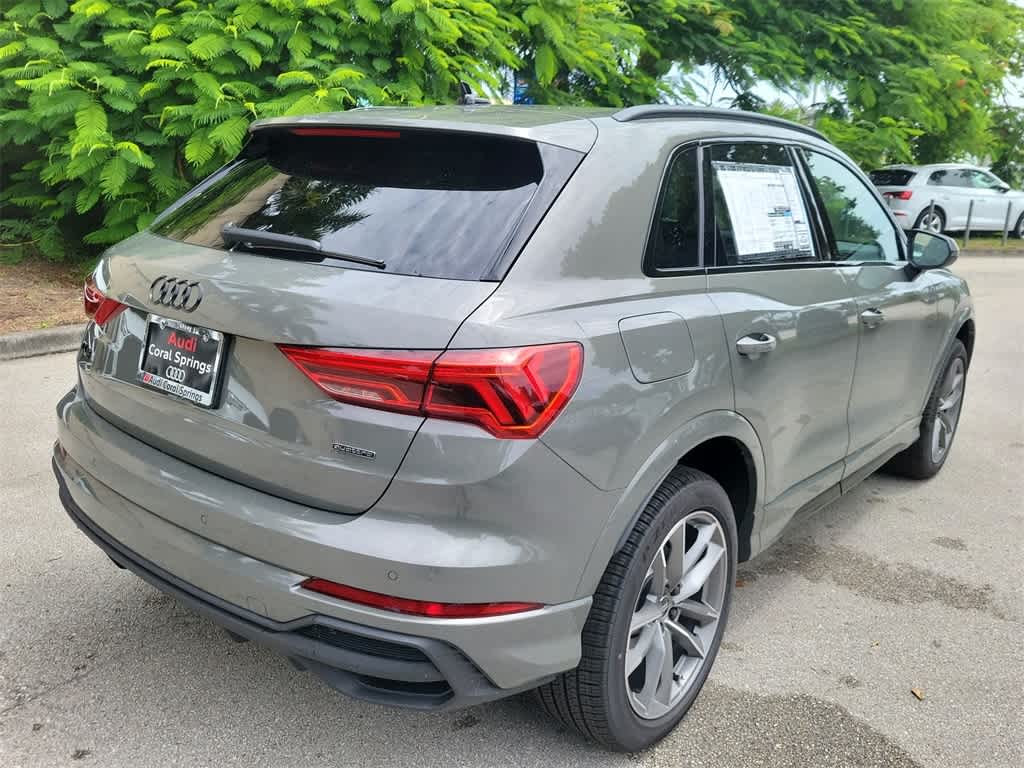 Thumbnail: 2025 Audi Q3 - 8