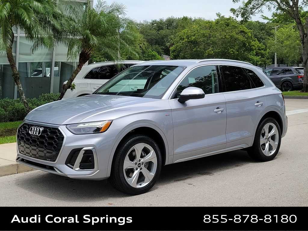 Thumbnail: 2022 Audi Q5 - 4