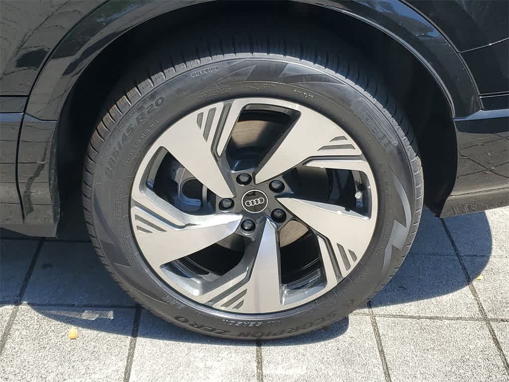 2025 Audi Q6 e-tron Premium Plus 8