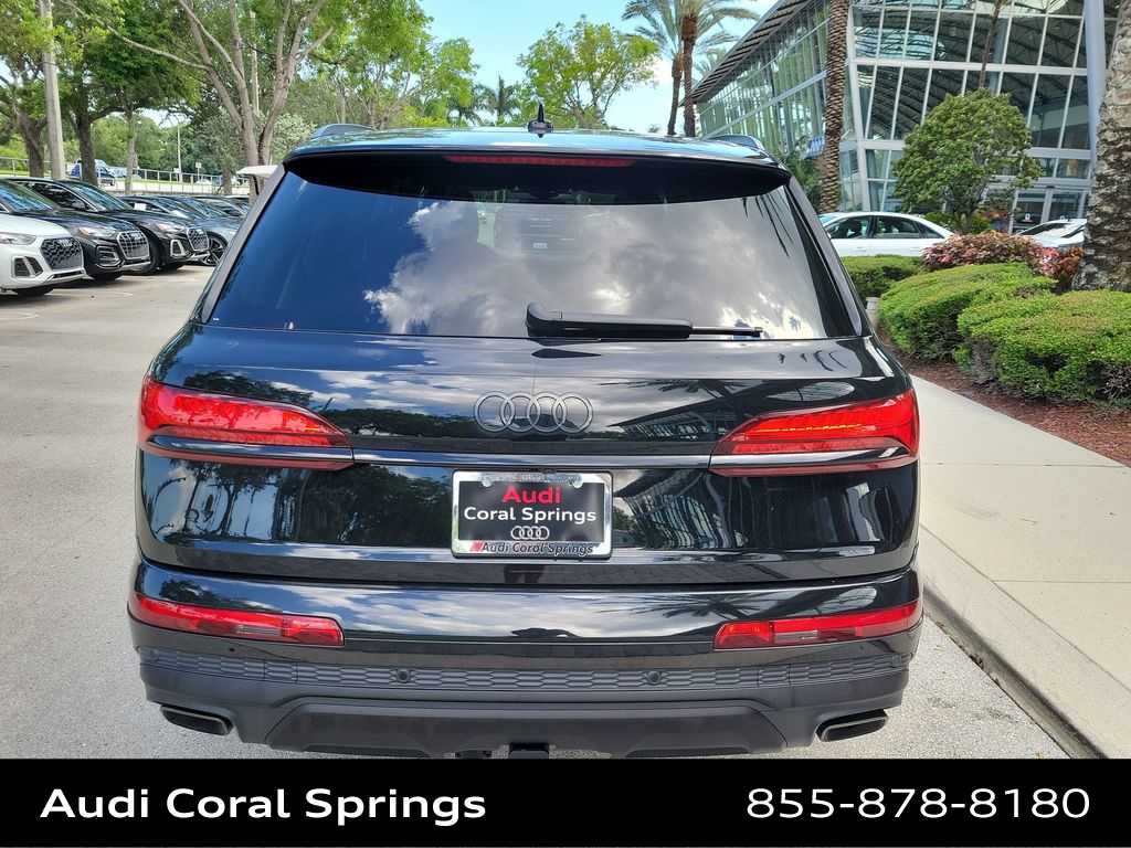 Thumbnail: 2025 Audi Q7 - 13
