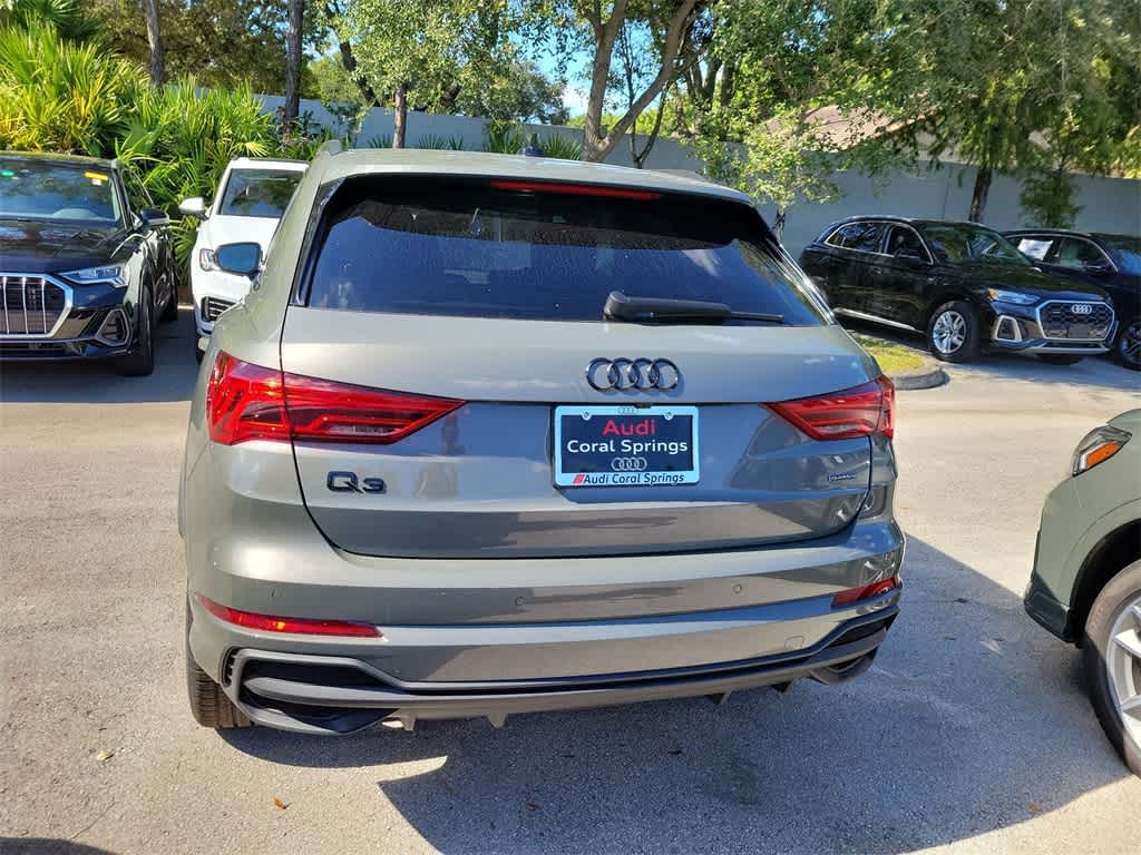 Thumbnail: 2025 Audi Q3 - 4