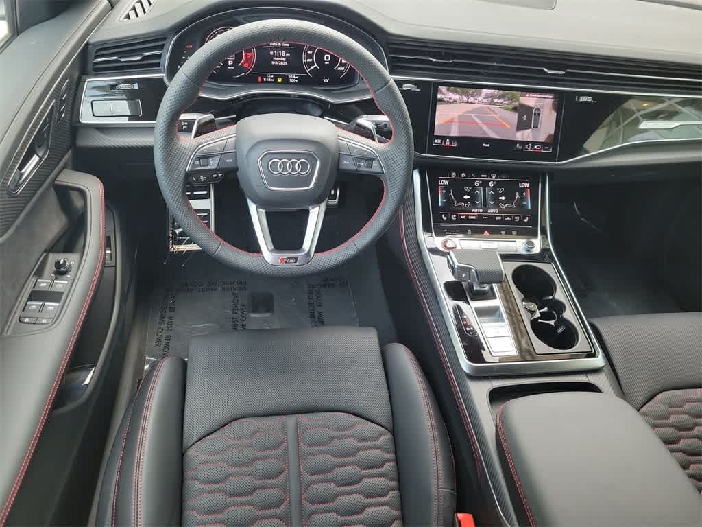 Thumbnail: 2025 Audi RS Q8 - 18