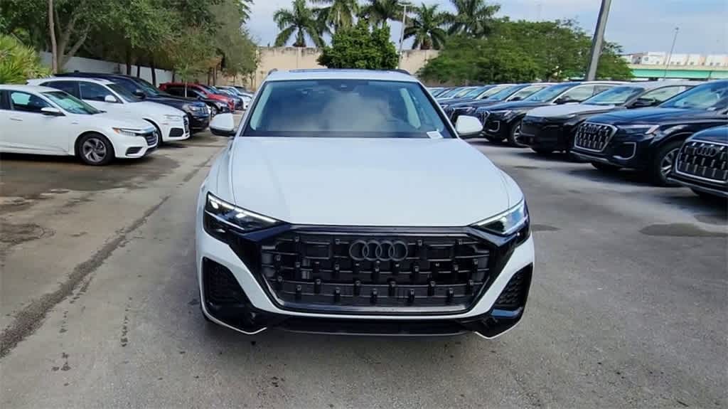 2025 Audi Q8 55 Premium photo 3