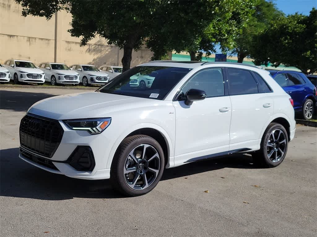 Thumbnail: 2025 Audi Q3 - 4