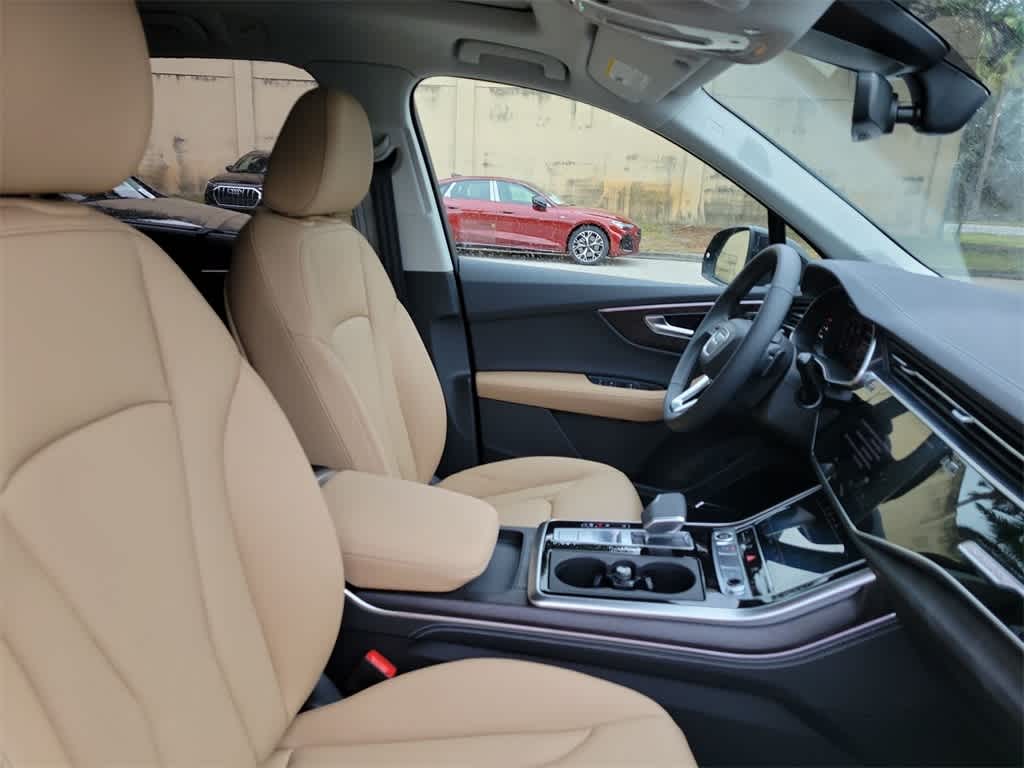 Thumbnail: 2026 Audi Q7 - 14