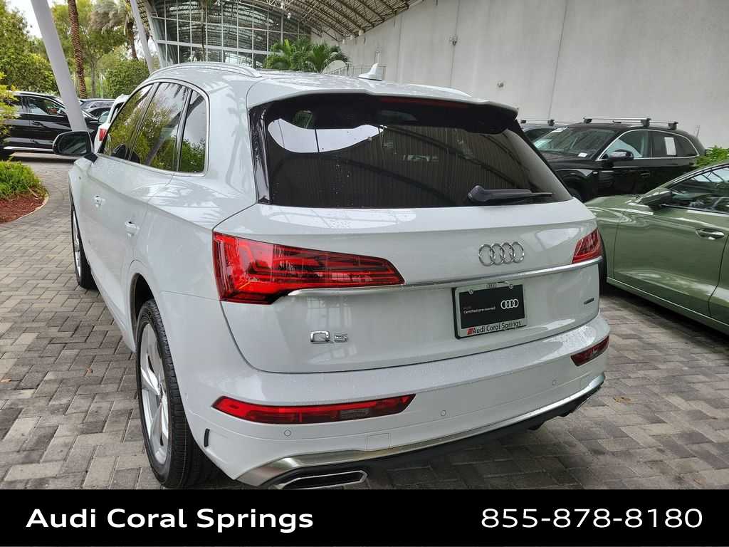 Thumbnail: 2023 Audi Q5 - 6