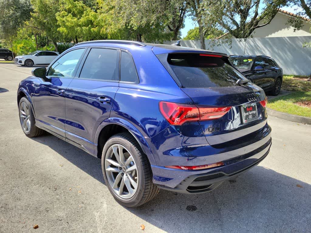 Thumbnail: 2025 Audi Q3 - 12