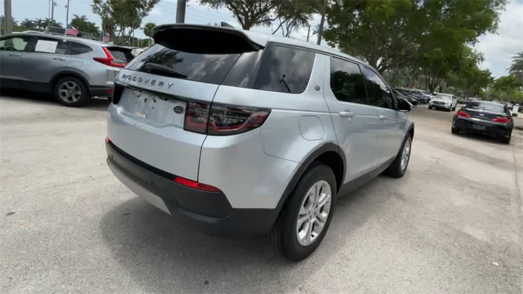 Thumbnail: 2022 Land Rover Discovery Sport - 8