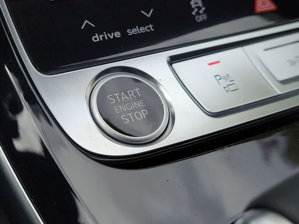 Thumbnail: 2026 Audi A8 - 27