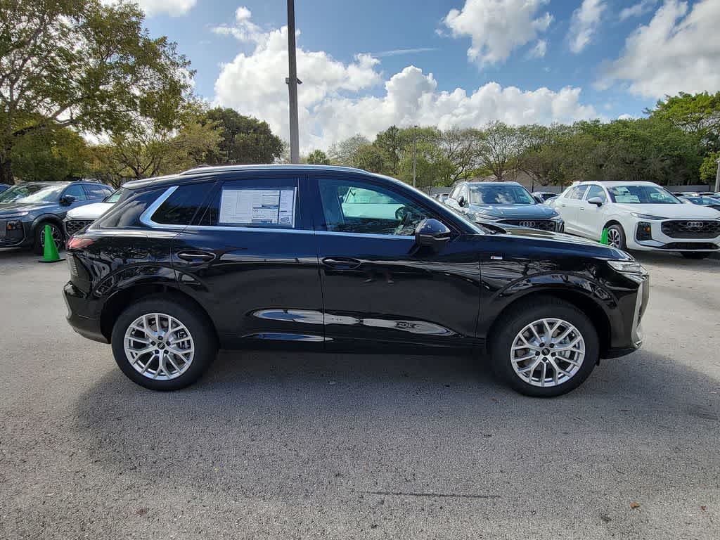 Thumbnail: 2026 Audi Q3 - 9