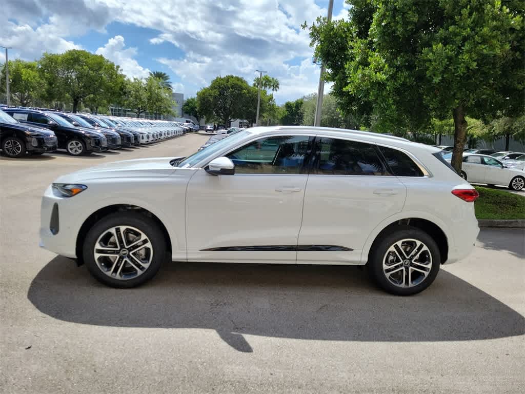 Thumbnail: 2025 Audi Q5 - 11