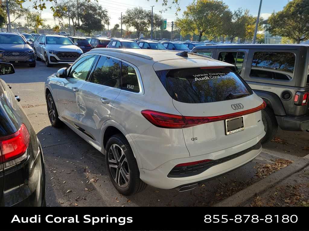 Thumbnail: 2025 Audi Q5 - 11