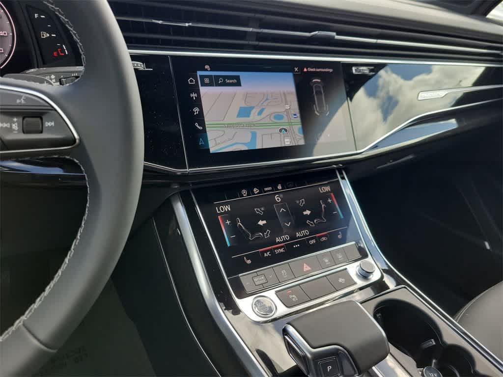 Thumbnail: 2026 Audi Q7 - 16