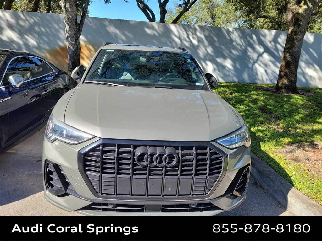 Thumbnail: 2023 Audi Q3 - 10