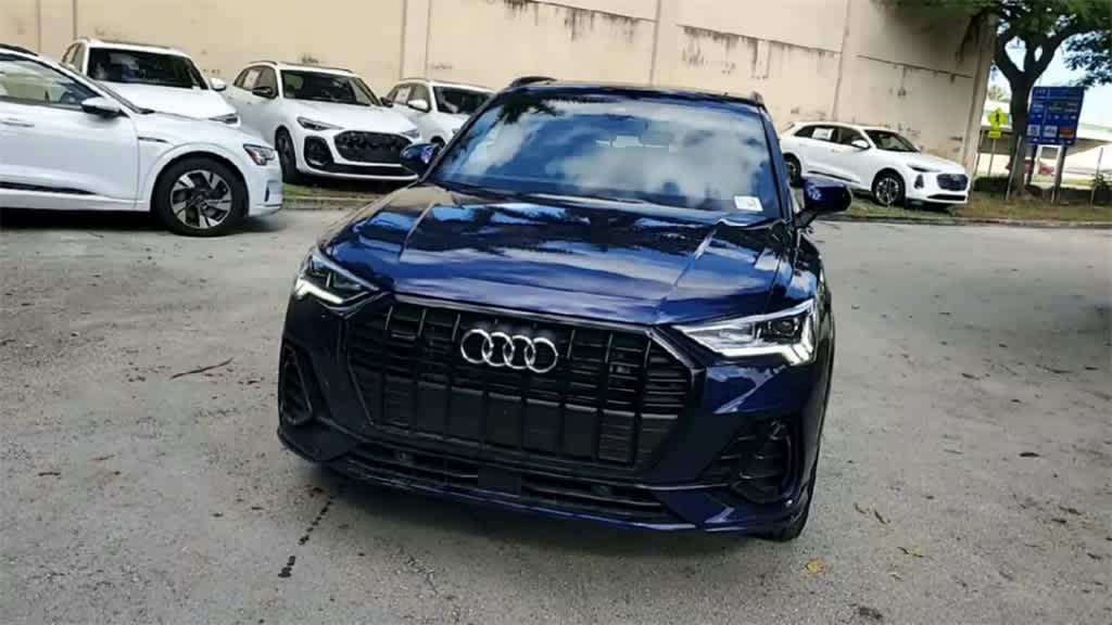 Thumbnail: 2025 Audi Q3 - 3