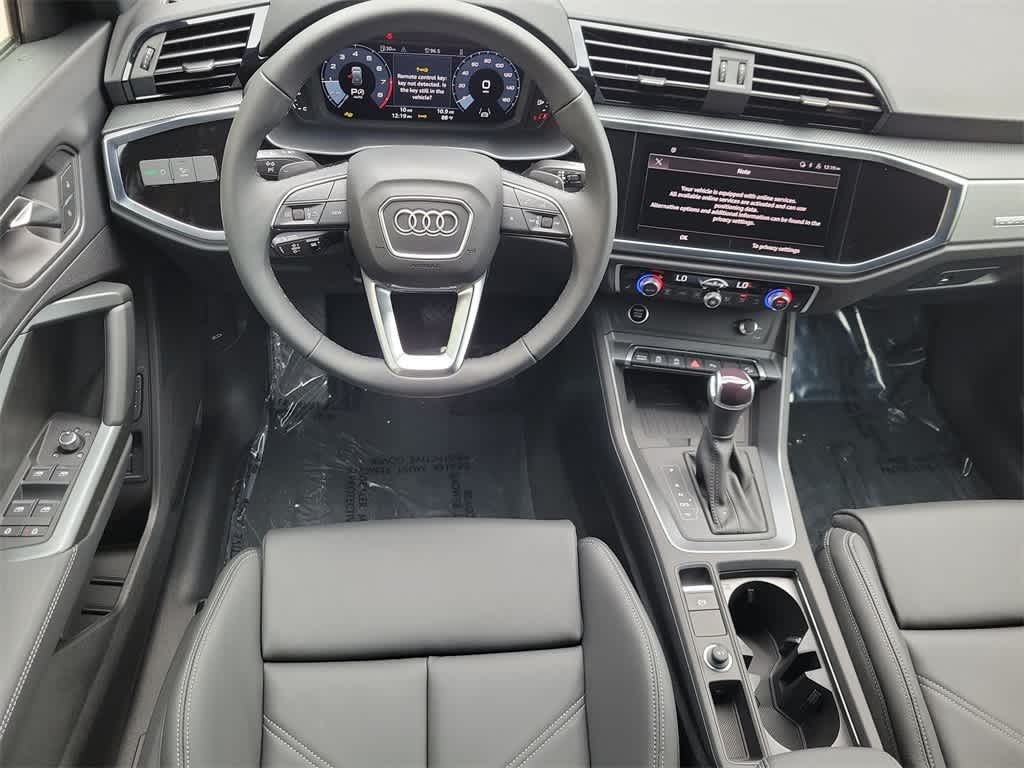 Thumbnail: 2025 Audi Q3 - 18