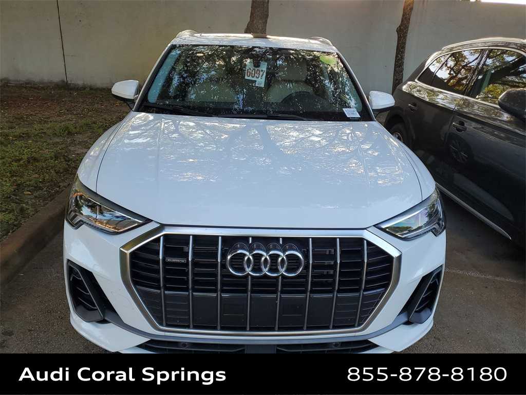 Thumbnail: 2025 Audi Q3 - 10