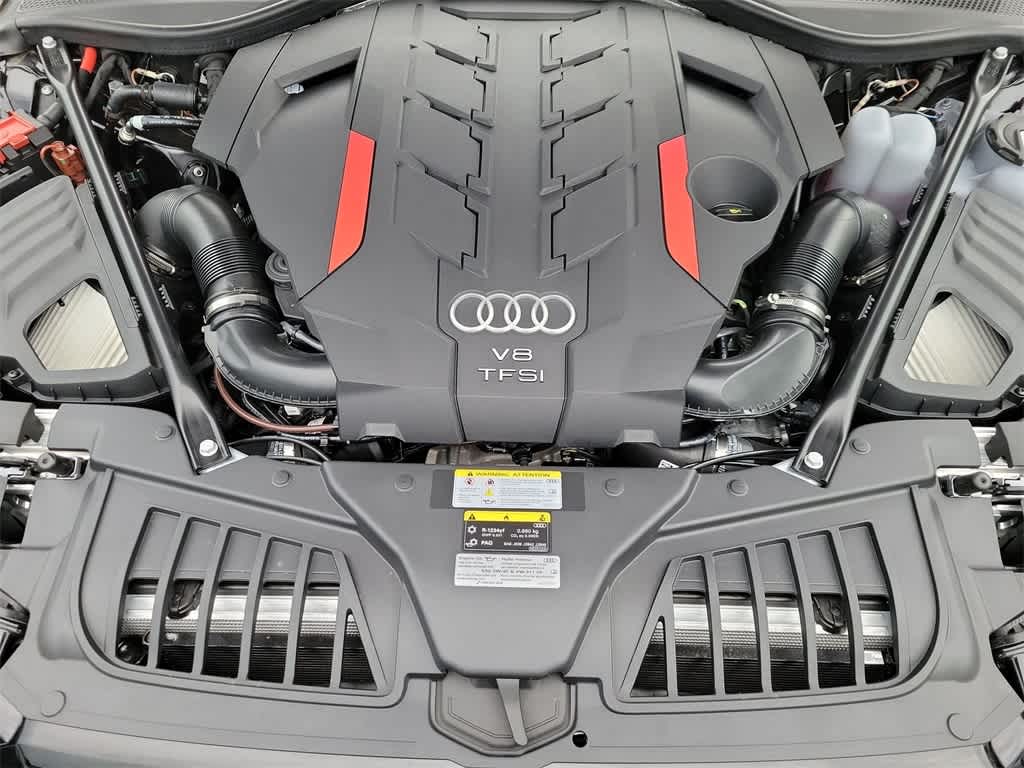 Thumbnail: 2025 Audi S8 - 9