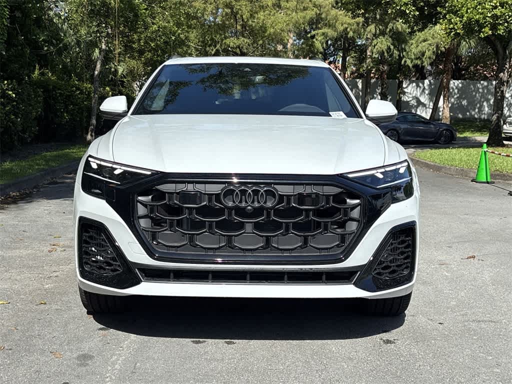 Thumbnail: 2025 Audi Q8 - 20