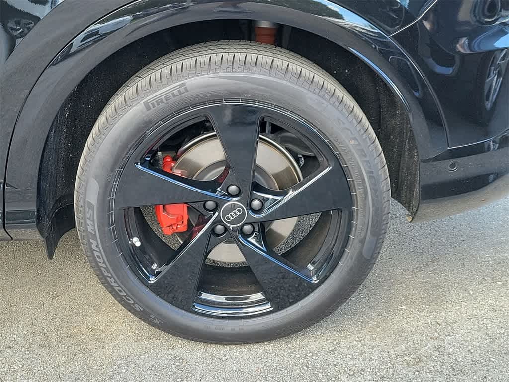 Thumbnail: 2025 Audi Q5 - 8