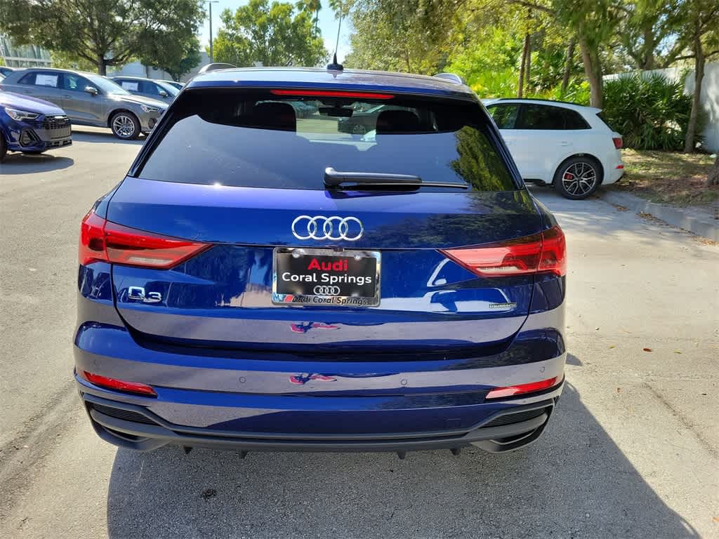 Thumbnail: 2025 Audi Q3 - 7