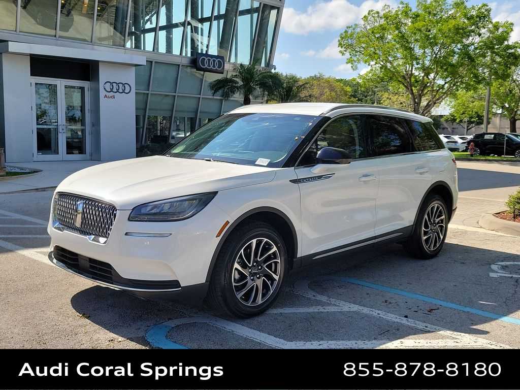 Thumbnail: 2020 Lincoln Corsair - 4