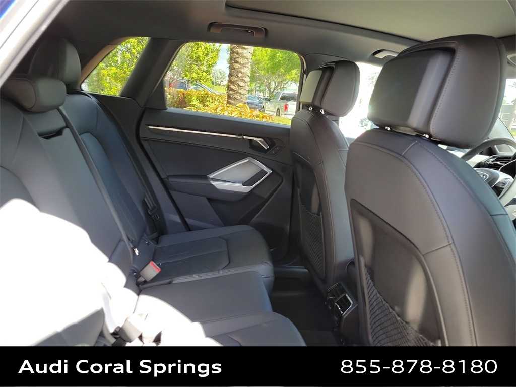 Thumbnail: 2025 Audi Q3 - 13