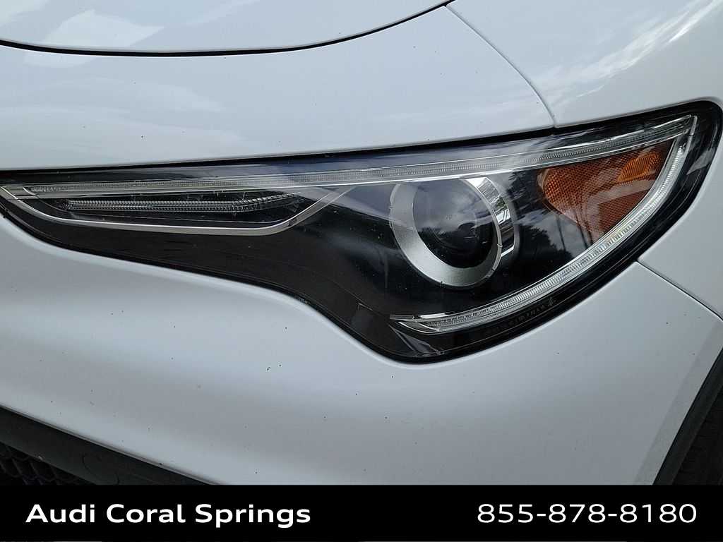 Thumbnail: 2019 Alfa Romeo Stelvio - 23