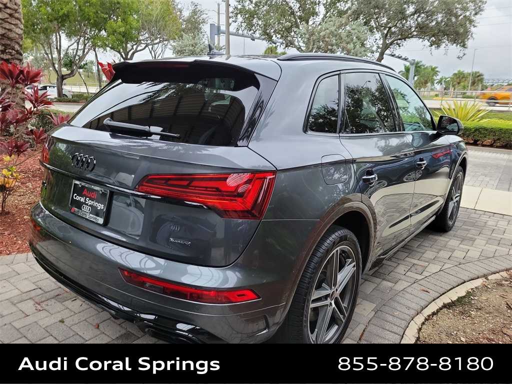 Thumbnail: 2025 Audi Q5 - 4