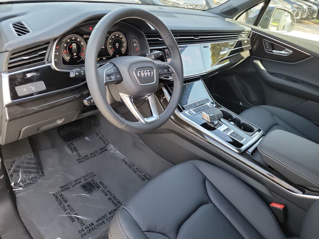 Thumbnail: 2026 Audi Q7 - 10
