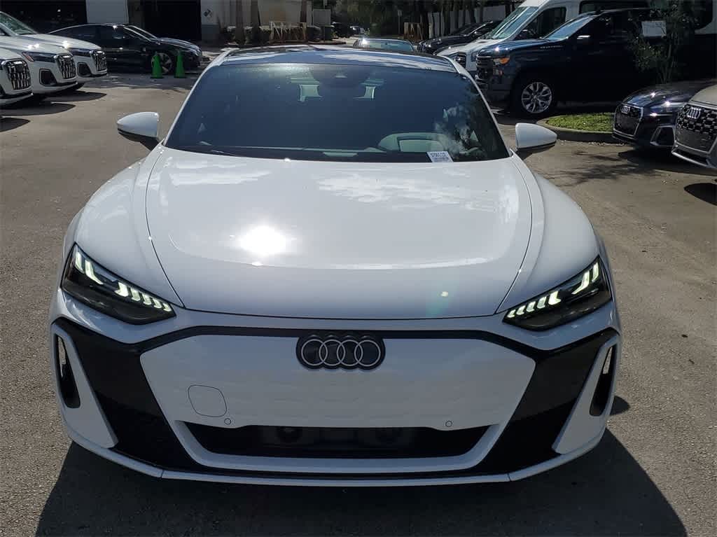 2025 Audi e-tron GT Premium Plus 3